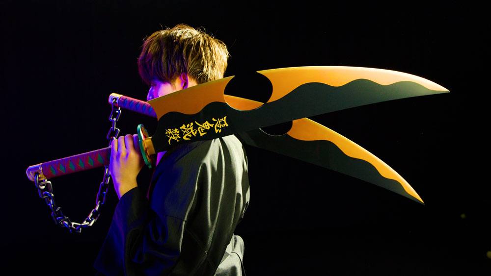 Nichirin Tengen Uzui Sword - Réplique Proreplica 110cm BANDAI