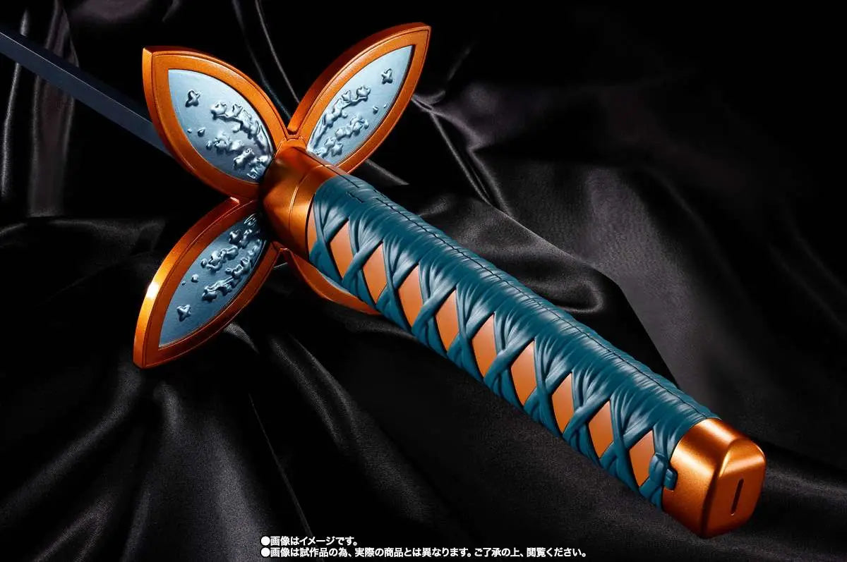 Demon Slayer - Nichirin Sword Shinobu Kocho - Vue 4