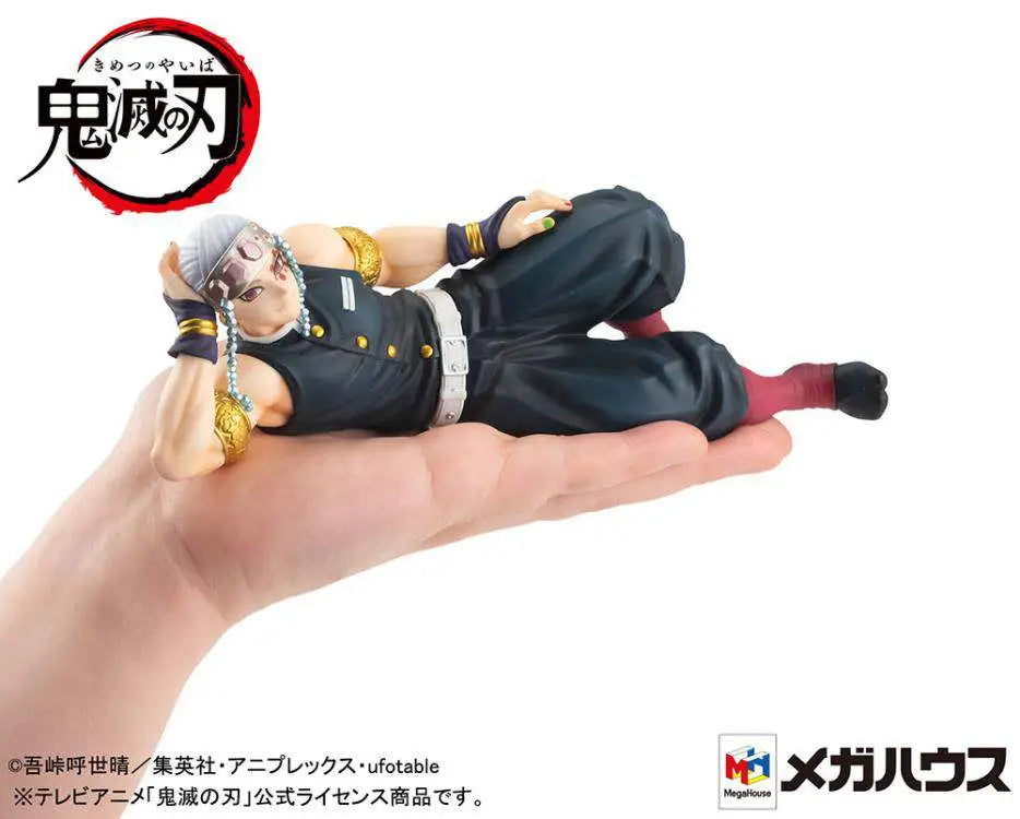 DEMON SLAYER PALM SIZE UZUI GEM STATUE - Vue 3