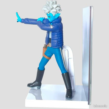 Glorio - Figurine avec Panel 14cm Banpresto