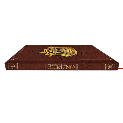 Cahier A5 Premium Skull One Piece marron avec logo doré, vendu par NIPPON DOKI STORE