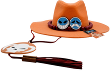 Chapeau orange de Portgas D. Ace de One Piece, réplique officielle NIPPON DOKI STORE avec badges et perles rouges.