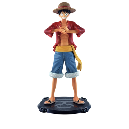 Figurine officielle NIPPON DOKI STORE de Monkey D. Luffy avec son chapeau de paille sur un socle noir