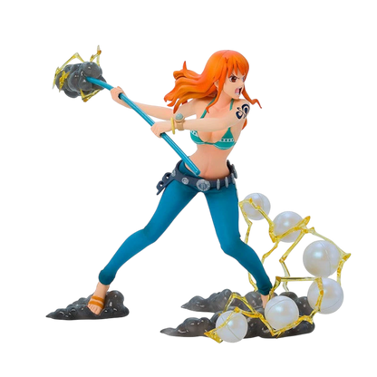 Figurine Nami de One Piece par NIPPON DOKI STORE, personnage aux cheveux orange maniant son bâton climatique