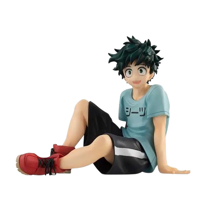 NIPPON DOKI STORE Izuku Midoriya GEM Palm Size statuette featuring Deku in a casual t-shirt and shorts sitting pose