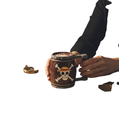 Mug 3D en forme de tonneau One Piece NIPPON DOKI STORE avec le logo Chapeau de Paille sur une carte au trésor