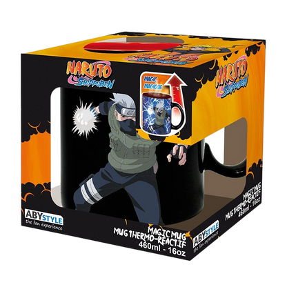 Mug thermo-réactif Naruto Shippuden NIPPON DOKI STORE avec Kakashi et Itachi en céramique noire de 460 ml
