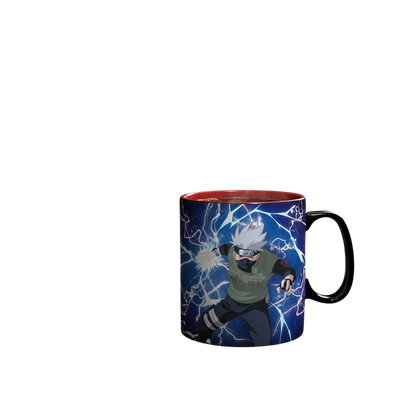 Mug thermo-réactif NIPPON DOKI STORE Naruto en céramique avec Kakashi et effets d'éclairs bleus sur fond sombre