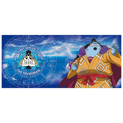 Mug en céramique NIPPON DOKI STORE One Piece illustré avec le personnage Jinbe et son emblème de barre de navire