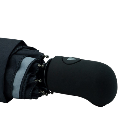 Parapluie pliable noir NIPPON DOKI STORE avec poignée ergonomique et bouton d'ouverture automatique