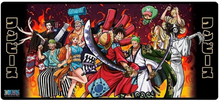 Tapis de souris XXL NIPPON DOKI STORE One Piece illustrant l'équipage du Chapeau de Paille lors de la bataille à Wano