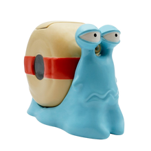 Théière Escargophone One Piece NIPPON DOKI STORE en forme d'escargot bleu et beige, produit sous licence officielle.